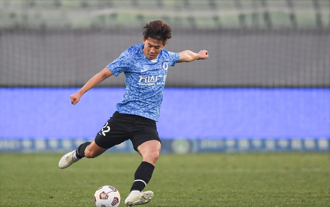 爱游戏-关于风云突变那不勒斯冲刺阶段门线救险;中超版图或变;底气十足;球探报告显示潜力的信息