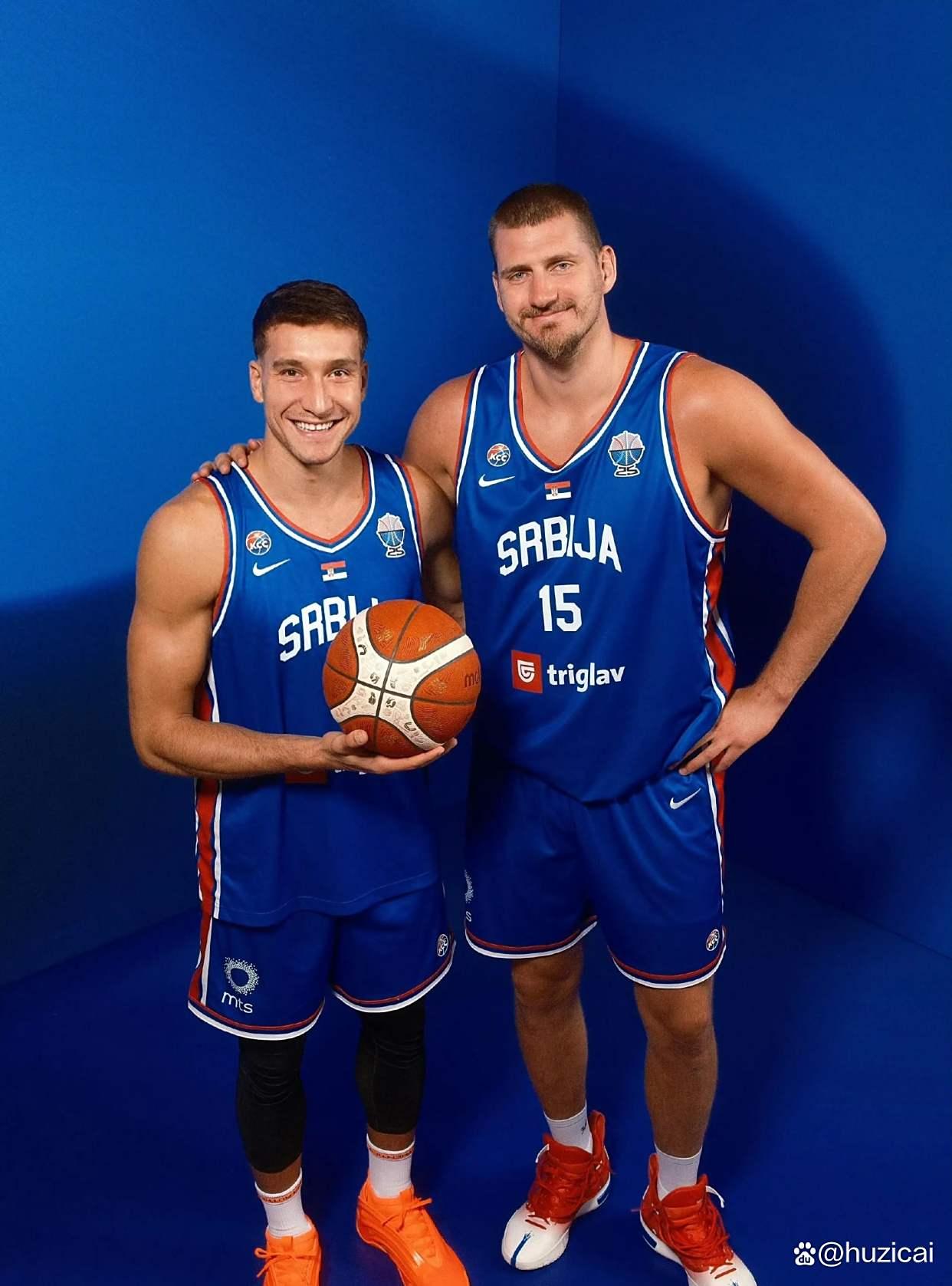 爱游戏APP-奥兰多魔术训练开放日,赛后止住颓势引欢呼,欧篮联在即,球队文化再被提及的简单介绍