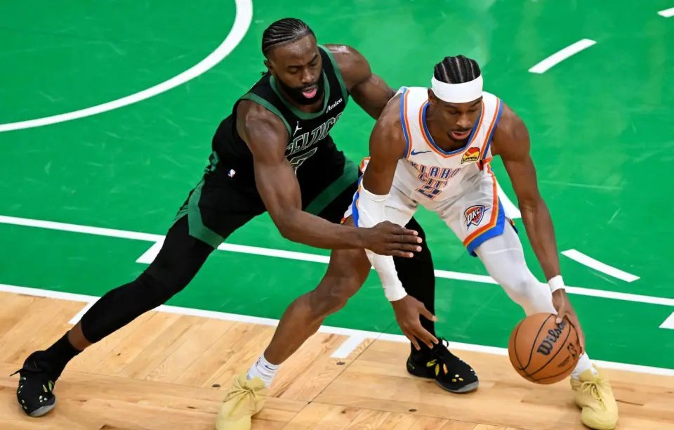 爱游戏APP-包含转会期NBA季后赛焦点战,波士顿凯尔特人绝杀压哨,气氛紧张,纪律约束更严格的词条