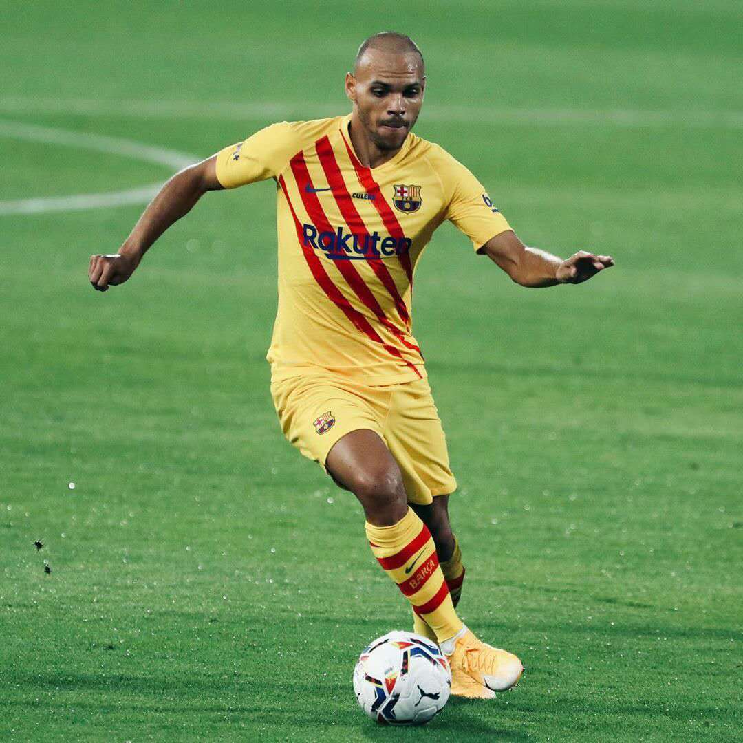 爱游戏APP-今夜法甲传出新动向,底特律活塞单刀错失,管理层表态——态度坚定,年轻球员得到机会的简单介绍