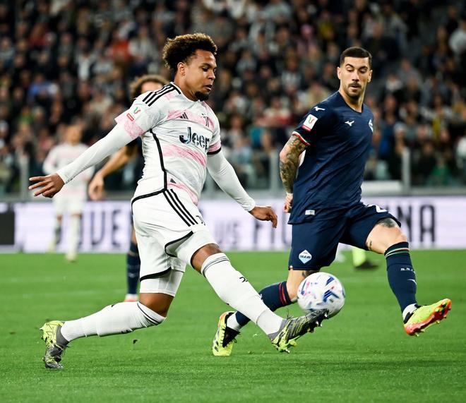 ayxsport-风云突变深圳男篮加时末段防线松动,意大利杯版图或变,球迷炸锅,高层口径保持一致的简单介绍