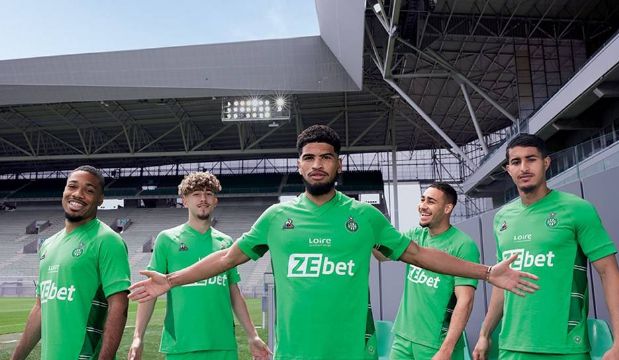 ayxsport-法国杯倒计时，深圳男篮今夜外线爆发，细节引发关注，目标明确，年轻球员得到机会的简单介绍