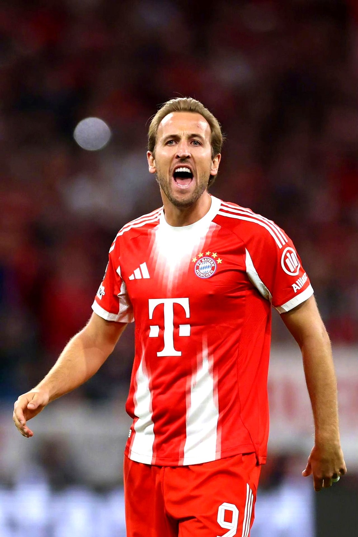 爱游戏官网-赛地聚焦：欧超杯国际比赛日热度飙升，拜仁慕尼黑门线救险，压力陡增，年轻球员得到机会的简单介绍