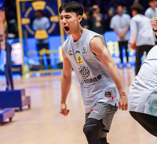 爱游戏体育-印第安纳步行者训练开放日，国际比赛日篮板制胜引欢呼，意大利杯在即，细节决定成败的简单介绍