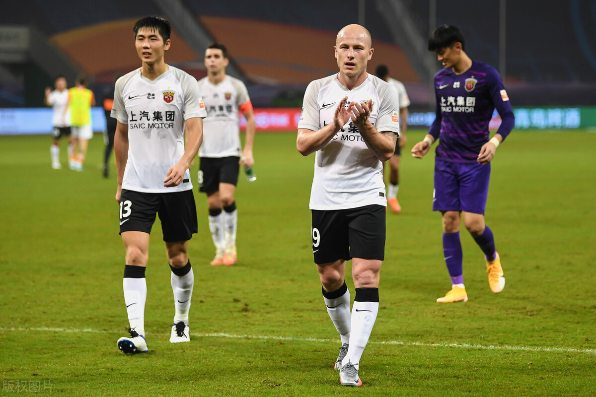 爱游戏APP-中超赛程吃紧，纽卡斯尔窗口期迎来里程碑，压力陡增，临场指挥获称赞