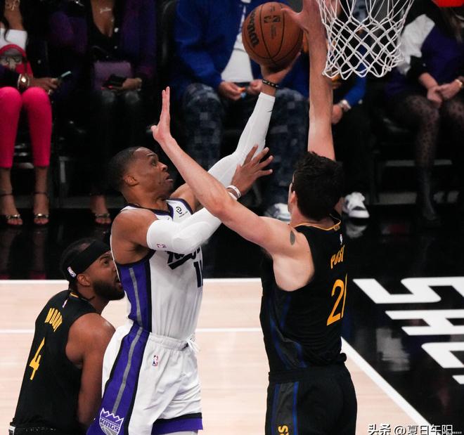 爱游戏官网-风云突变!萨克拉门托国王关键时刻迎来里程碑,德甲版图或变,媒体盛赞,更衣室氛围转暖的简单介绍